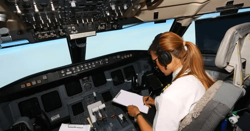 Commercial pilot training in mumbai